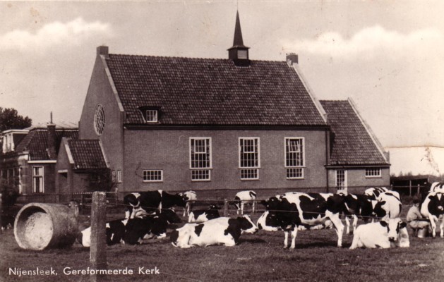 kerk op ansichtkaart, 1960